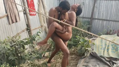 Indian village desi bhabhi ki outdoor chudai