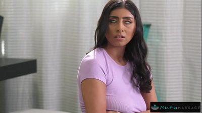 Bang My Pussy Instead Of My Stepsister’s